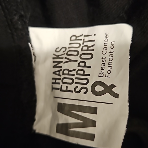 💖 $5 add to bundle item Mudgirl Black hoodie Pullover💖 - Picture 4 of 4